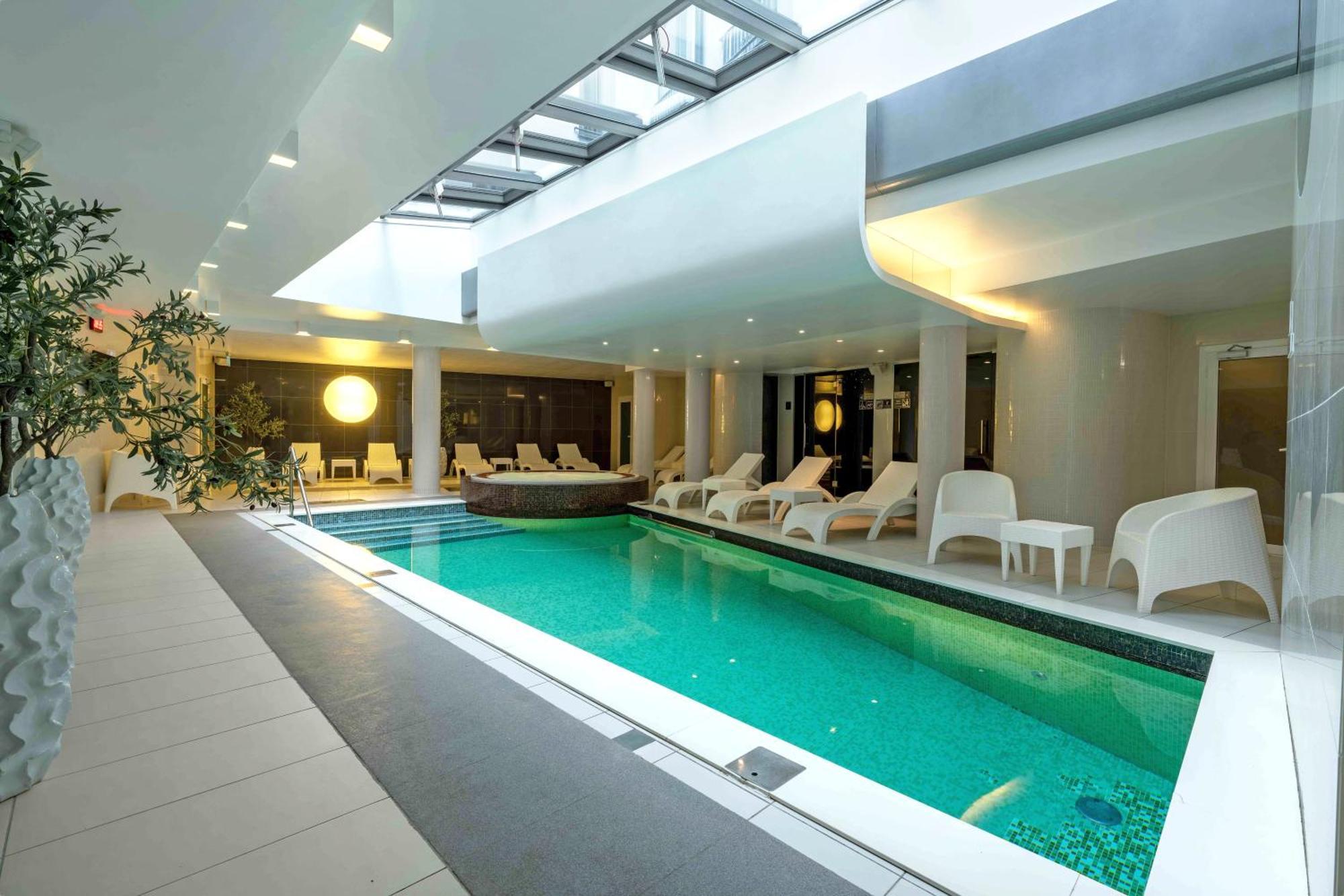 Отель Wellton Centrum & 4*
